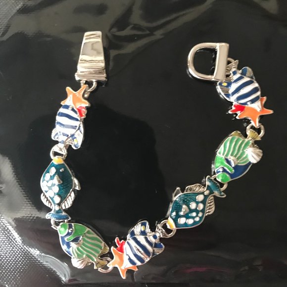 Jewelry - Fish Bracelet Magnetic Closure New Beach Jewelry